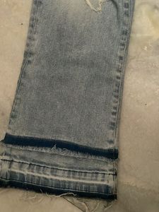 Zara Ripped Jeans 👖