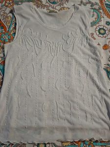 EMBELLISHED TOP