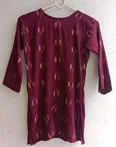 Maroon Embroidered Kurta 💜