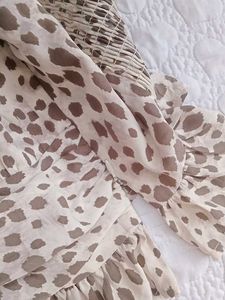 Beige Forever 21 Cute Top
