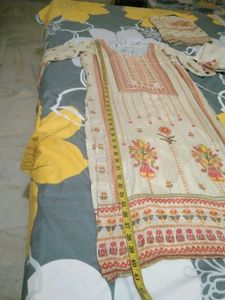 Suit With Elegant Dupatta