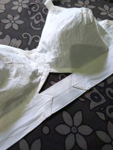 Women White Cotton Full Coverage Non padded Bra