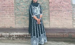 Falsh Sale  🚀b lack And White Gown With Dupat