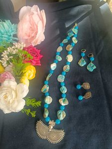 Mother of pearl Necklace &amp; Earring Set