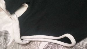 ₹189 🛑PRICE DROP🛑!! Black And White Top