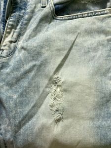 Men’s Ripped Jeans