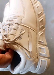 Casual White Sneakers Only One Time Used