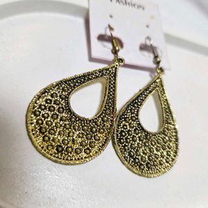 Gold Teardrop Earrings