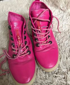 Authentic Vintage Prada Shoe 👟