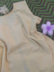 BOW PLAID TOP PINTERESTY🎀💛