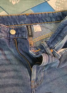 H&amp;M Straight High Jeans