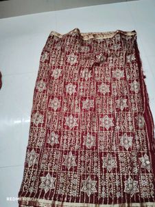 Maroon &amp; Gold Embroidered Bandani Saree