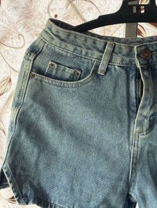 URBANIC NEW DENIM SHORTS
