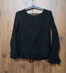 Women Black Top
