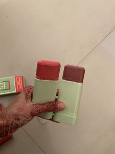 Essence On The Glow conbo of 2 Blush