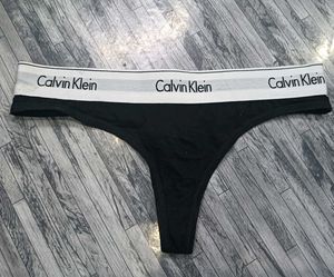 Calvin Klein 🧡