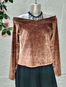 Size Small 🎁Buy 2 Get 1 Free 🎁Brown Velvet Top