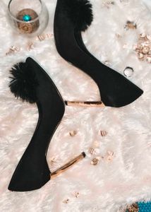 🎊🥳Buy One Get 1 Free🥳Ted Baker Chic Black Heels