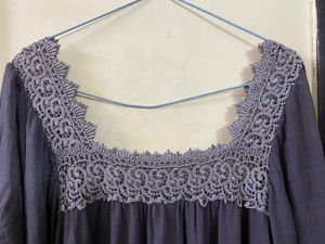 Stretchy Lace Detail Top Size M/L