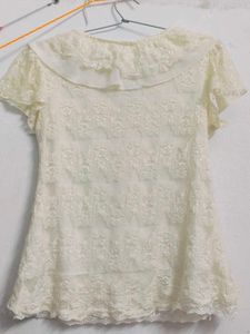 🌸 Elegant Cream Lace Top 🌸
