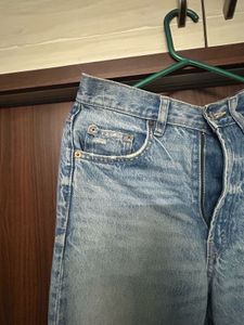 Light Wash Denim Jeans - Zara