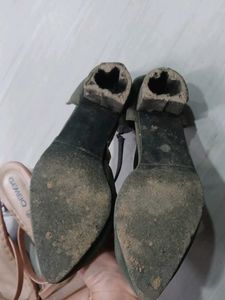 Pair Of 2 Sandals Ideal For DIY