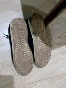 Black Casual Sneakers