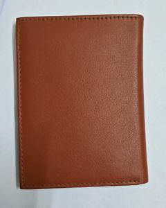 Unisex Brown Leather Wallet