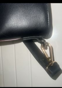 CAPRESE Stylish Handbag