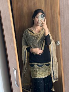 Elegant Black &amp; Gold Embroidered Tunic