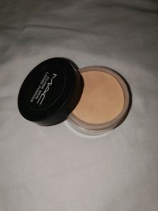 Loose Powder
