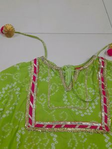 Branded Too Beautiful Parrot Green ,Upto 6 Years