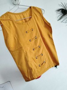 🌼 Mustard Sleeveless Top ☺️