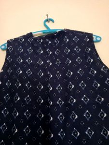 Women&#39;s Blue Printed Top