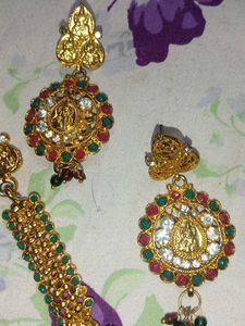Necklace &amp; Earring Set