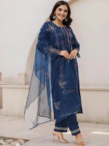 NEW WITH TAGS - 3 Piece Kurta Set