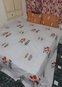 Salre Slaw King Size Desghiner bedsheets