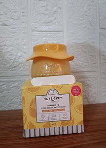 Dot & Key Vitamin C+E Super Bright Moisturizer