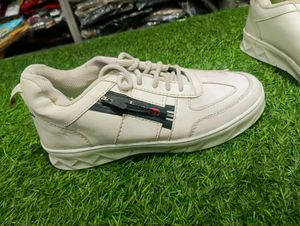 Champion Sneakers