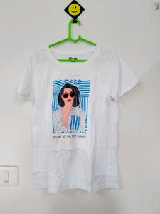Graphic Tee - &#34;Offline is the new luxury&#34;