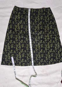 🆕 Floral Print Skirt