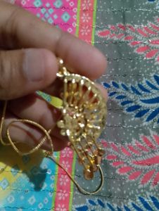 Beautiful Red Pendant With Stud Earrings 💞