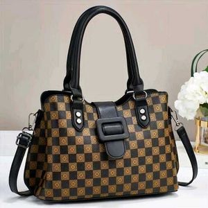 HAND BAG