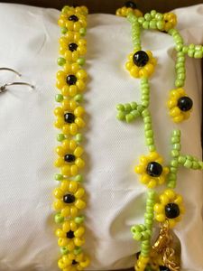 Daisy Beaded Jewelry Set