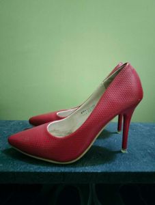 Red Pointed Heels