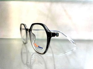 Mankani Eyewear - Stylish Black Frames
