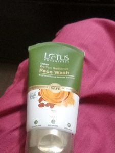 Lotus Face Wash