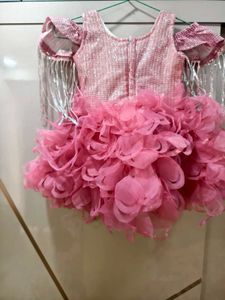 👶✨ **Adorable Baby Frill Frock**