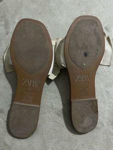 Zara flat leather sandals With Bow Size 2 (eu 35)