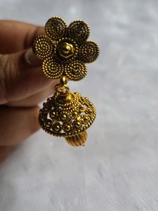 Golden Colour Earrings